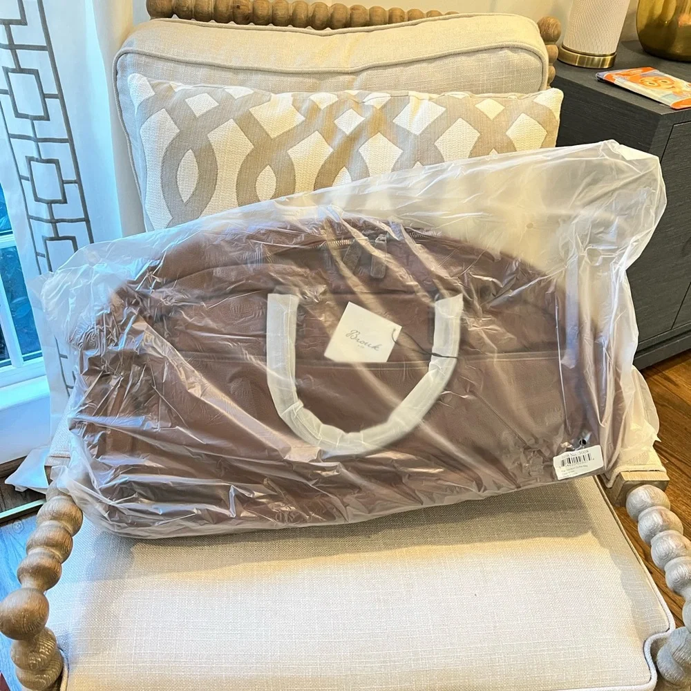 NWT Brouk Large Vegan Leather Duffle Bag Brown Fathers Day Gift